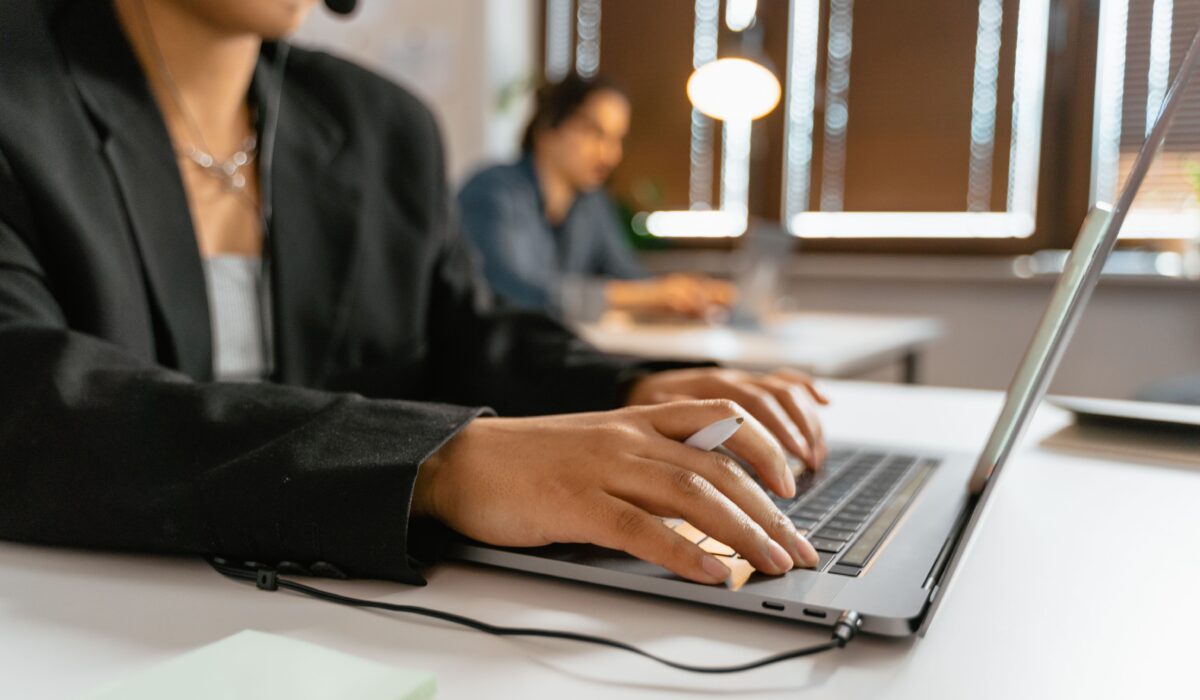Best Autonomous AI Assistants 2026 — Best Autonomous AI Assistants 2026: Top 7 Options — Photo by MART PRODUCTION on Pexels