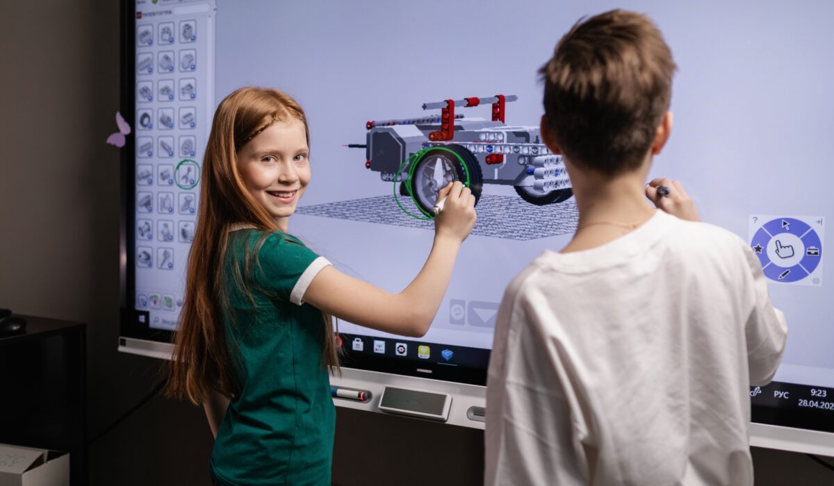 Top 5 AI Applications Education 2026 — Top 5 AI Applications Education: Powerful Tools 2026 — Photo by Alena Darmel on Pexels