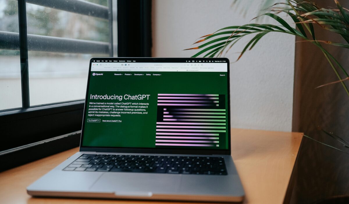 Top 5 Free AI Tools — Free AI Tools Better Than ChatGPT: Top 5 for 2026 — Photo by Hatice Baran on Pexels