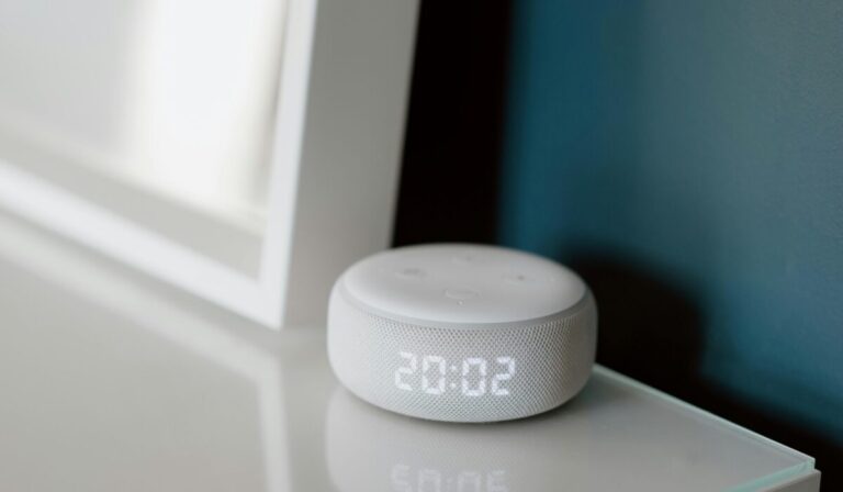 AI transforming smart homes 2026 — AI Transforming Smart Homes 2026: Top 5 Changes — Photo by Anete Lusina on Pexels