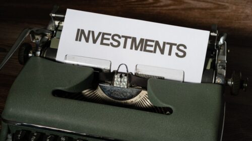 Billionaire Investments Generating Massive Returns 2026 — Billionaire Investments 2026: Top 5 Massive Return Opportunities — Photo by Markus Winkler on Pexels