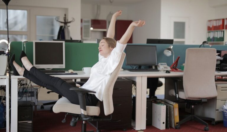 Desk Stretches for Posture 2026 — Desk Stretches for Posture 2026: Top 5 Essential Fixes — Photo by Andrea Piacquadio on Pexels