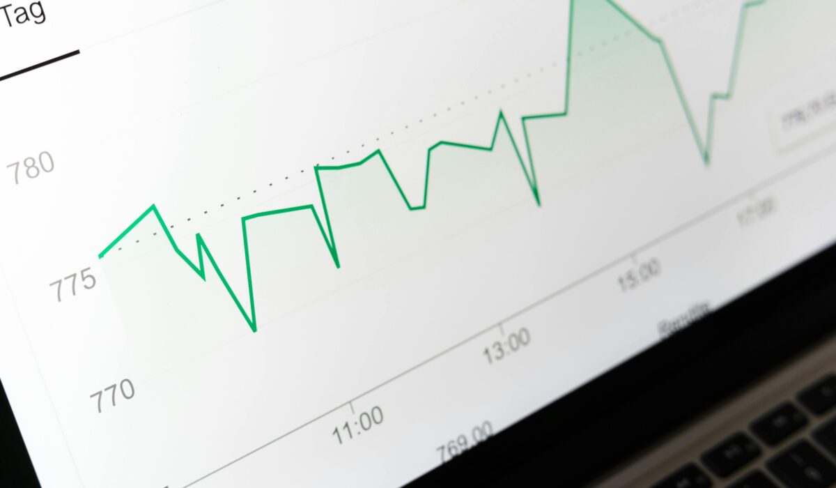 Top Digital Marketing Trends 2026 — Top Digital Marketing Trends 2026: 5 Essential Shifts — Photo by Markus Winkler on Pexels