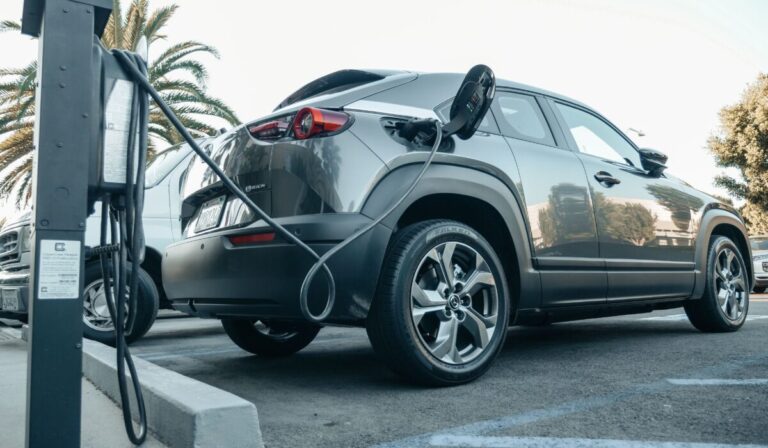 Top electric SUVs 2026 — Top 7 Electric SUVs 2026: Essential Buyer's Guide — Photo by Kindel Media on Pexels