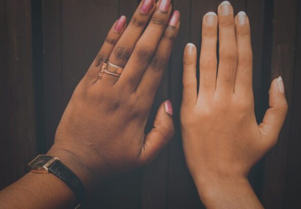 High Fashion vs Fast Fashion Differences — High Fashion vs Fast Fashion: 5 Essential Differences 2026 — Photo by A Vasan on Pexels