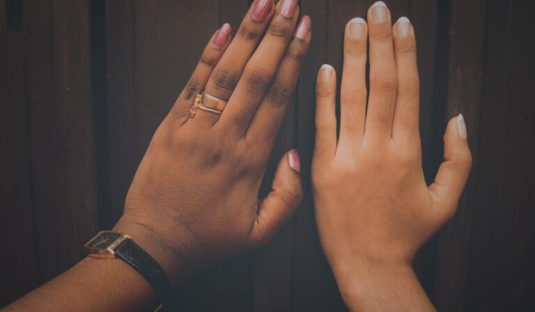 High Fashion vs Fast Fashion Differences — High Fashion vs Fast Fashion: 5 Essential Differences 2026 — Photo by A Vasan on Pexels