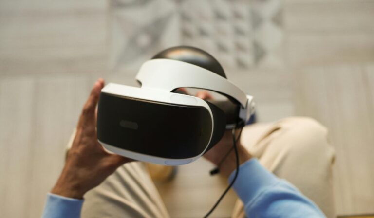 Top 5 Futuristic Gadgets 2026 — Top 5 Futuristic Gadgets 2026: Essential Innovations — Photo by VAZHNIK on Pexels