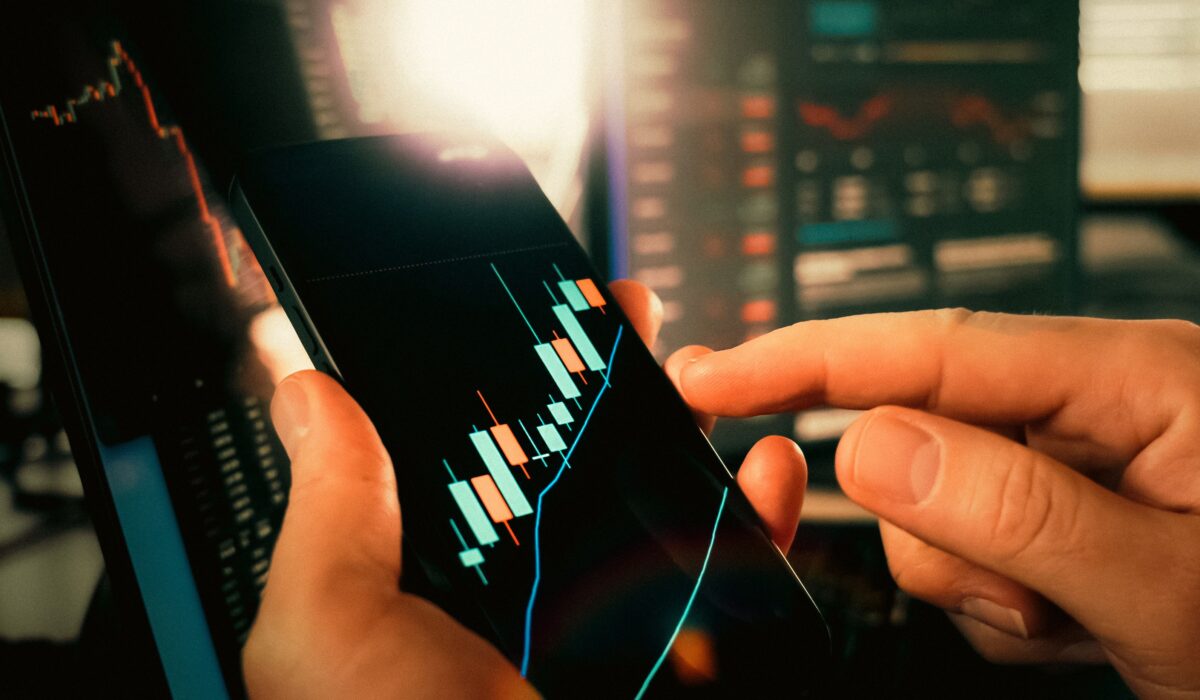 Top 5 Technology Trends 2026 — Top 5 Technology Trends 2026: Essential Insights — Photo by Jakub Zerdzicki on Pexels