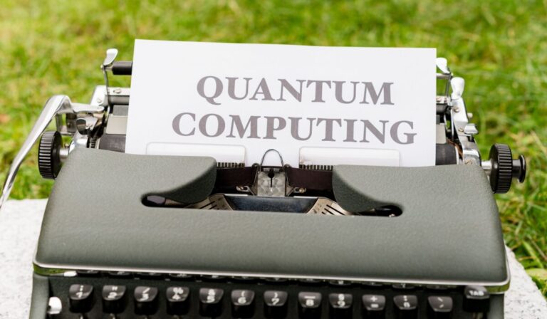 Quantum Computing Breakthroughs 2026 — Quantum Computing Breakthroughs 2026: 5 Essential Picks — Photo by Markus Winkler on Pexels