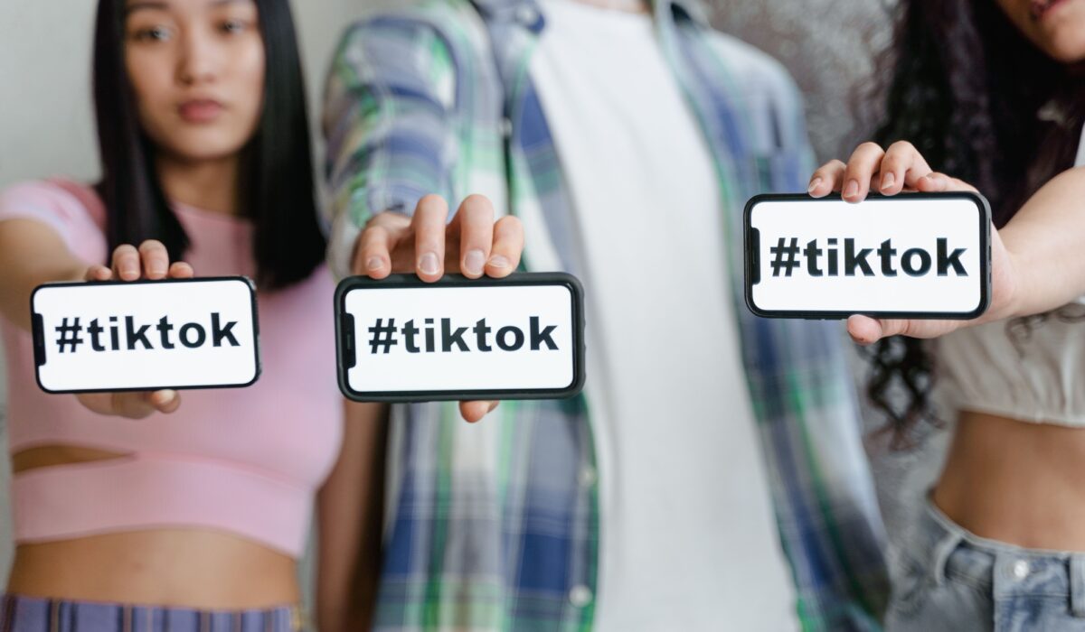 Top Viral Entertainment Moments June 2026 — Top Viral Entertainment Moments June 2026: 5 Best Picks — Photo by MART PRODUCTION on Pexels