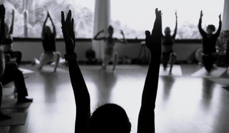 Yoga Benefits for Mind and Body 2026 — Yoga Benefits for Mind and Body 2026: 10 Powerful Reasons — Photo by GuiGo Lopes on Pexels