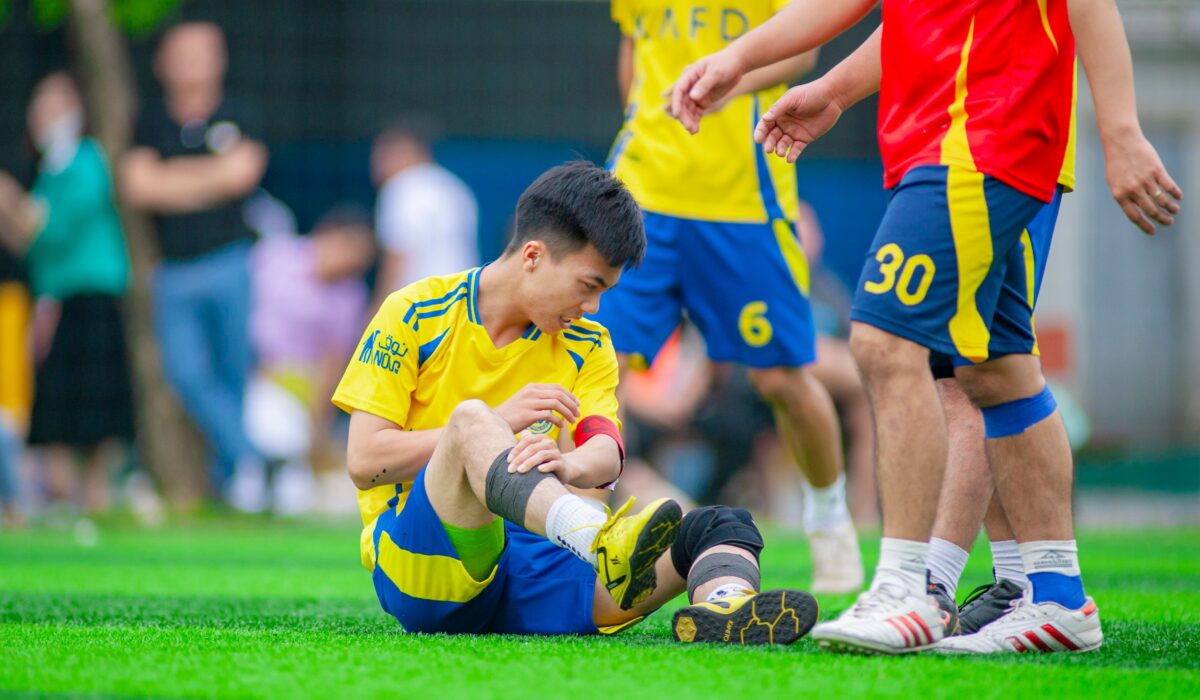 Sports Injury Prevention Tips 2026 — Sports Injury Prevention Tips 2026: Top 5 Expert Strategies — Photo by Anh Lee on Pexels