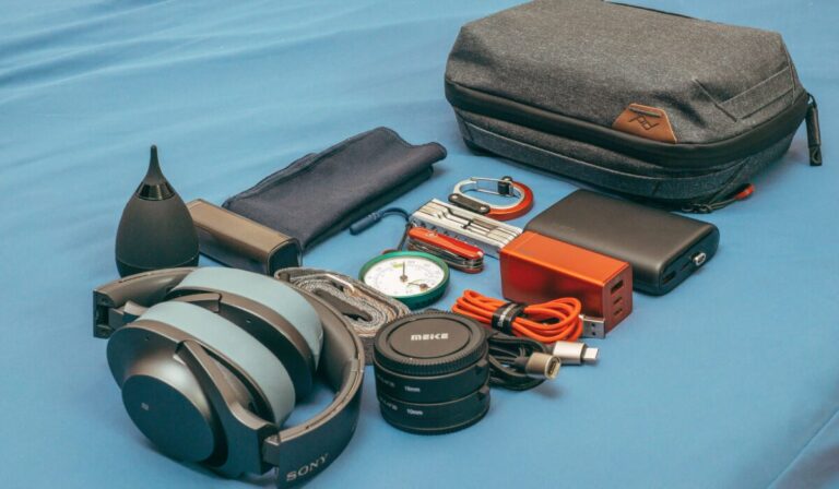 Essential Gadgets Digital Nomads 2026 — Essential Gadgets Digital Nomads 2026: Top 5 Tech — Photo by FOX ^.ᆽ.^= ∫ on Pexels