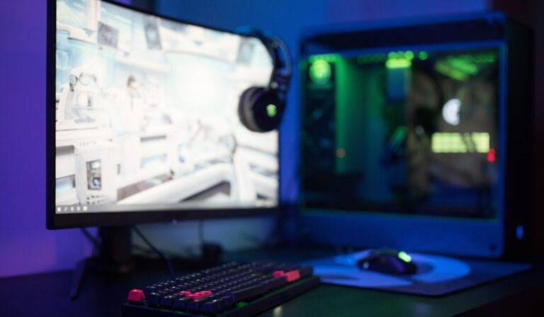 How to Choose the Best Gaming Monitor 2026 — How to Choose the Best Gaming Monitor 2026: Ultimate Guide — Photo by Ron Lach on Pexels